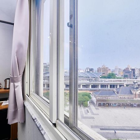 Hotel Leisure 台中輕行旅 מראה חיצוני תמונה