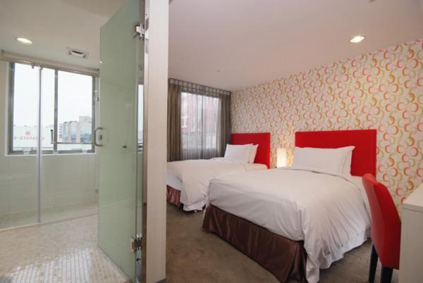 Hotel Leisure 台中輕行旅 מראה חיצוני תמונה