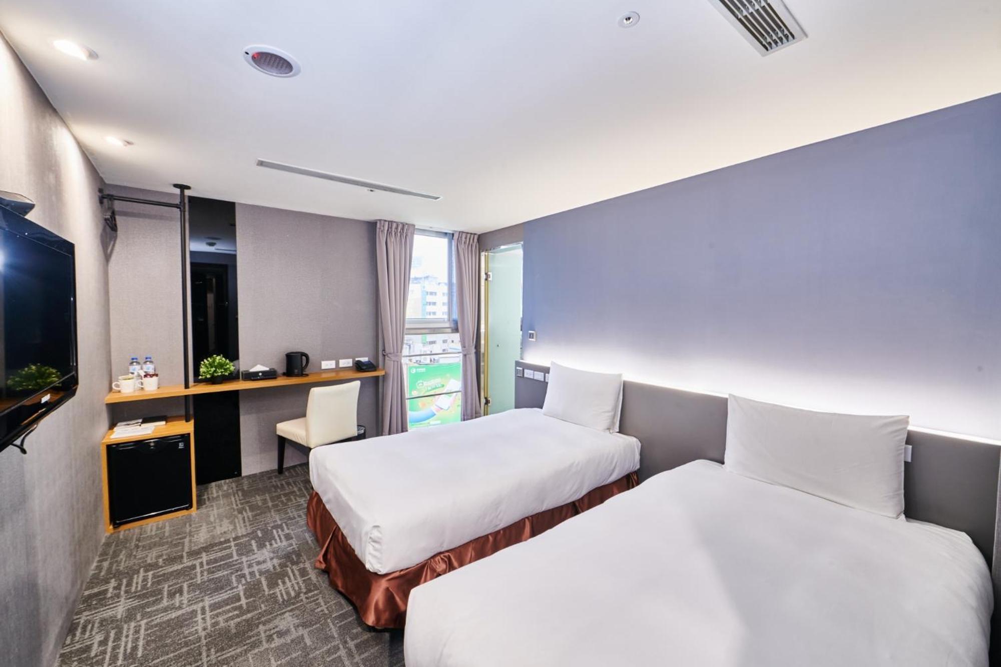Hotel Leisure 台中輕行旅 מראה חיצוני תמונה