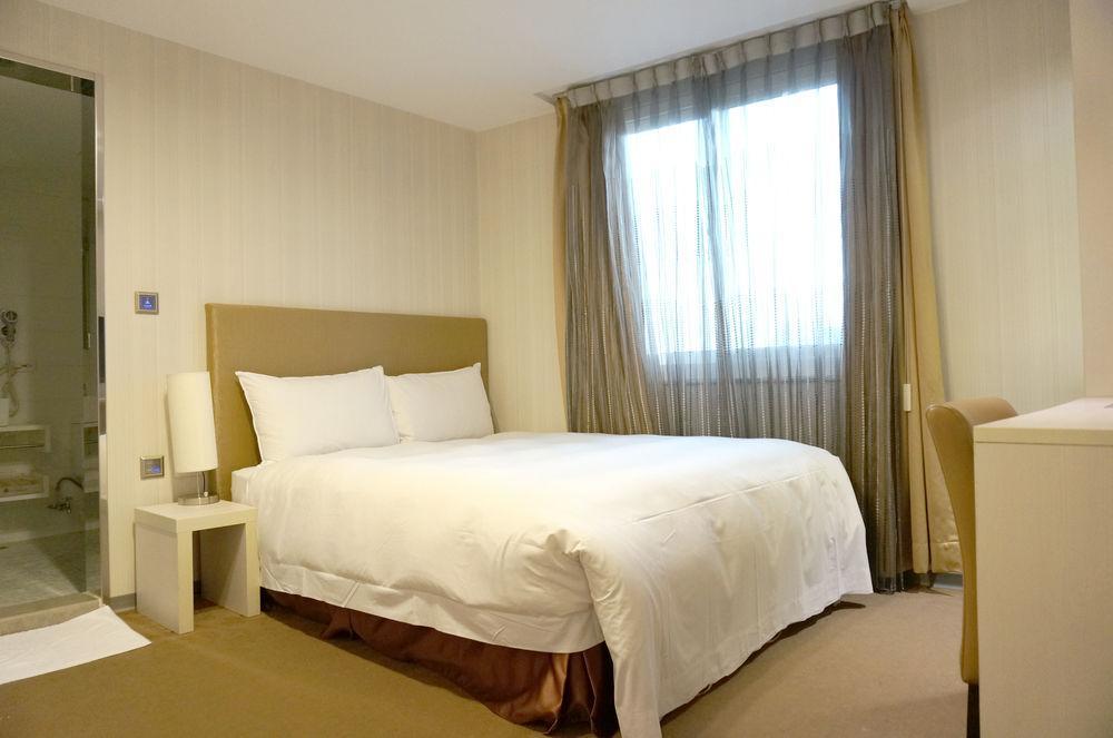Hotel Leisure 台中輕行旅 מראה חיצוני תמונה