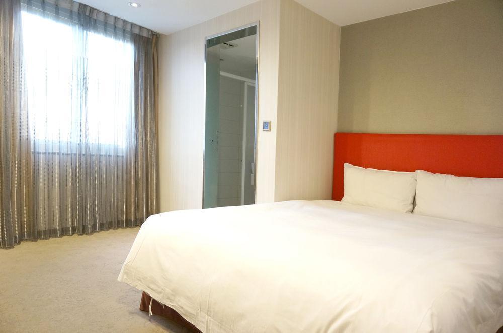Hotel Leisure 台中輕行旅 מראה חיצוני תמונה