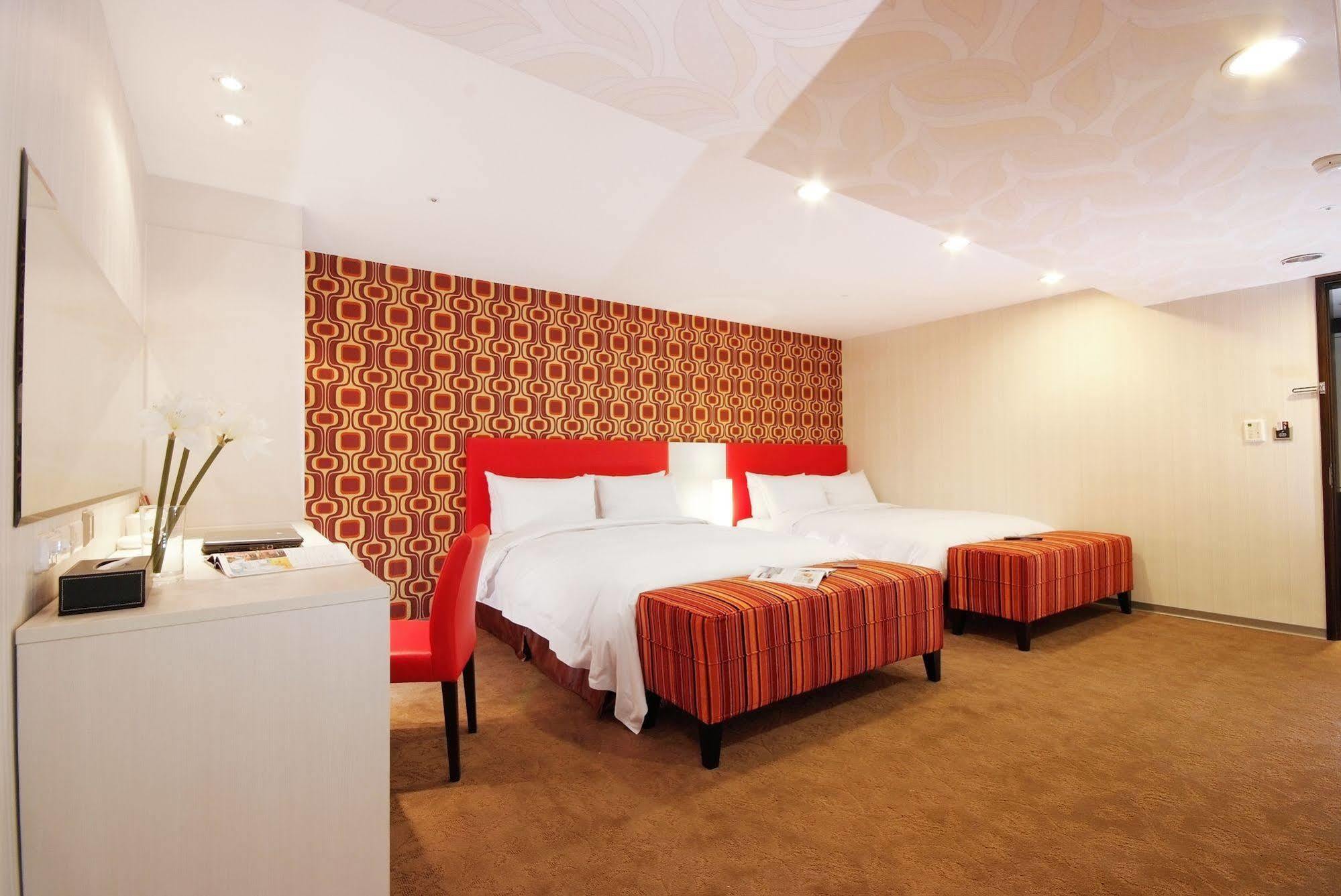Hotel Leisure 台中輕行旅 מראה חיצוני תמונה