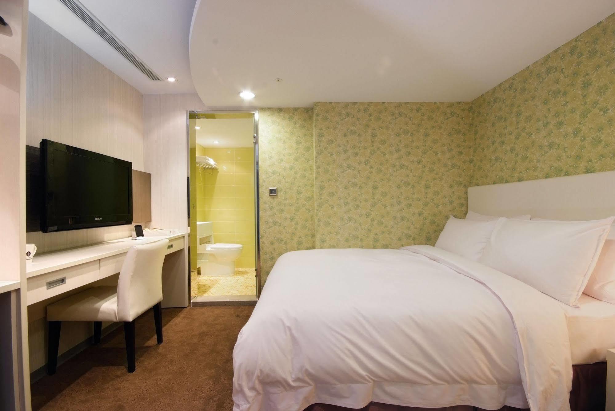 Hotel Leisure 台中輕行旅 מראה חיצוני תמונה