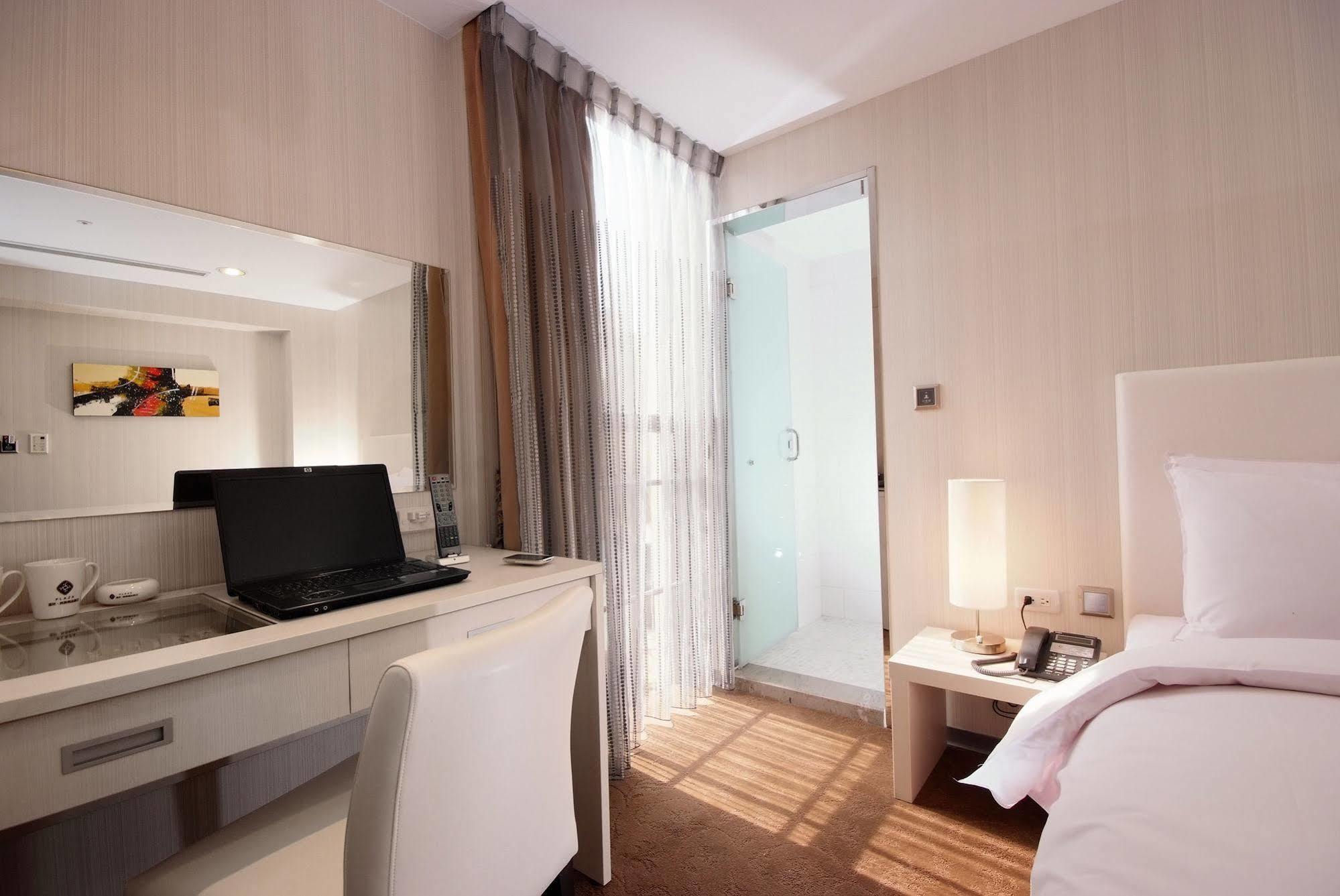 Hotel Leisure 台中輕行旅 מראה חיצוני תמונה